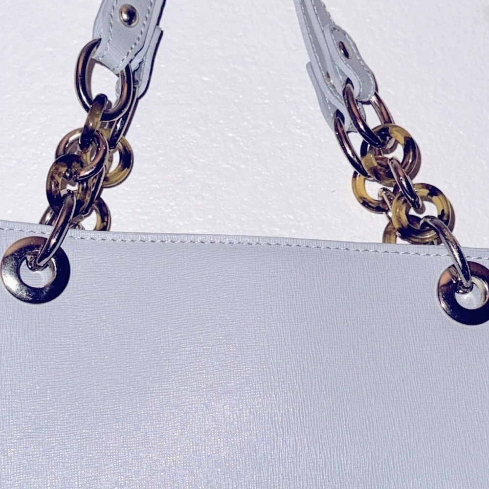 Vera Pella Soft Gray Women's Tote Bag - Picture 5 of 9